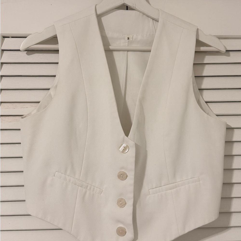 Crisp White Button-Front Women's Vest